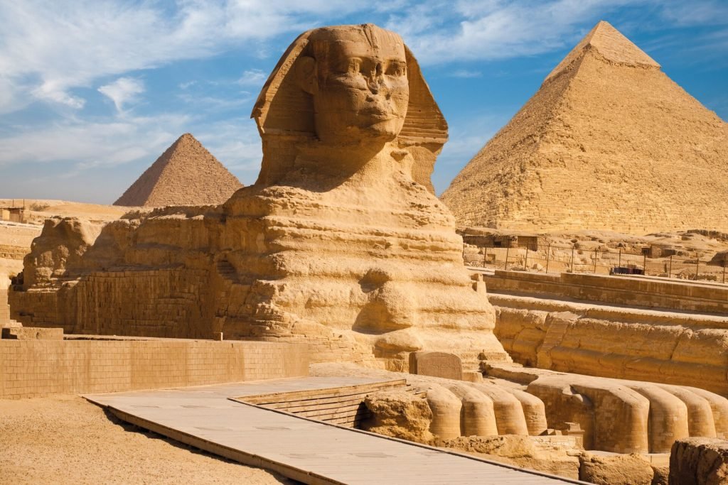 large full sphynx profile pyramid giza egypt 178375366